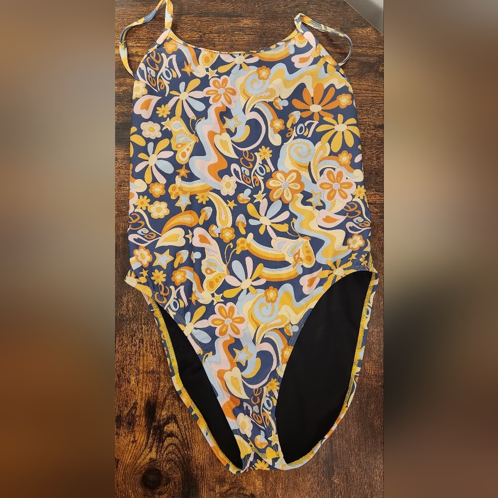 Jolyn Brandon 2 One Piece Size 32